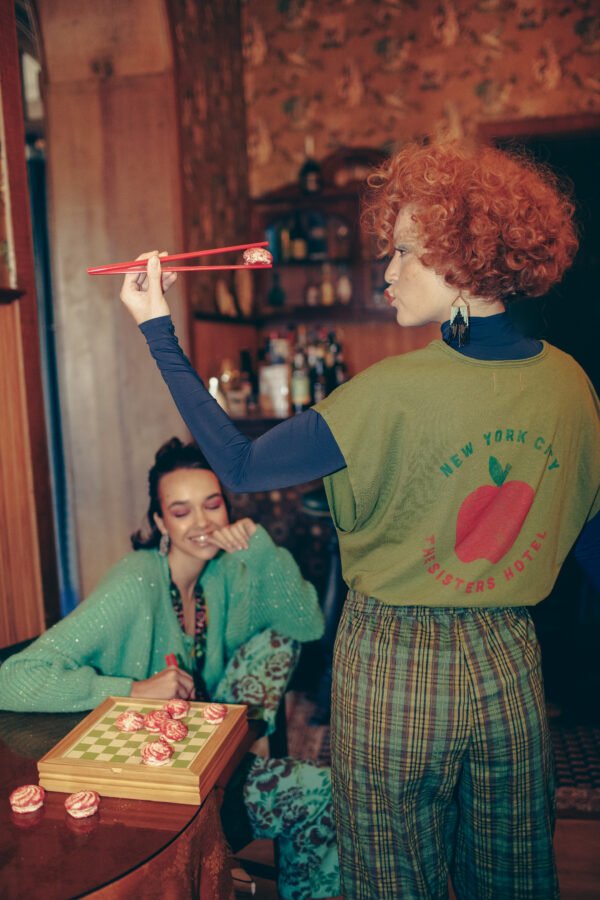 Camiseta SISTERS DEPARTMENT